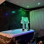 Апартаменты Avec Privatif Dans Pavillon *